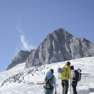 Aufstieg über den Hallstätter Gletscher am großen Dachstein.