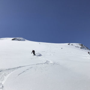 Abfahrt vom Palon de la Mare über dem Rifugio Branca mit Bergführer - ein echter Geheimtipp